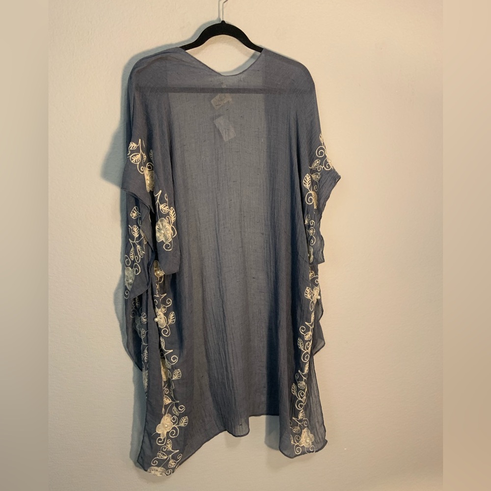 Pearl Studded Embroidered White Flower Light Blue Kimono Cardigan 💙🦋